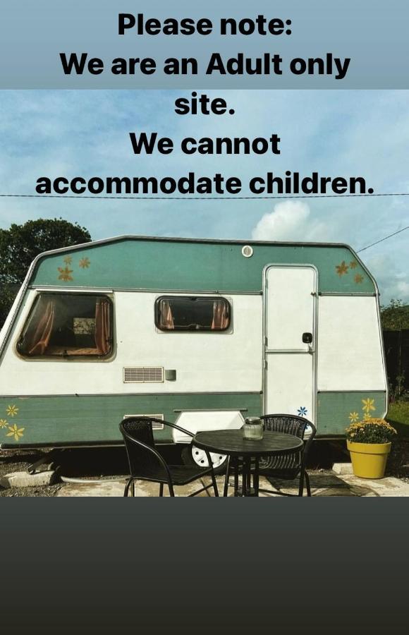 Cosy Caravan At Carrigeen Glamping Hotell Kilkenny Eksteriør bilde