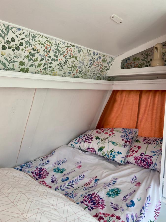 Cosy Caravan At Carrigeen Glamping Kilkenny Eksteriør bilde